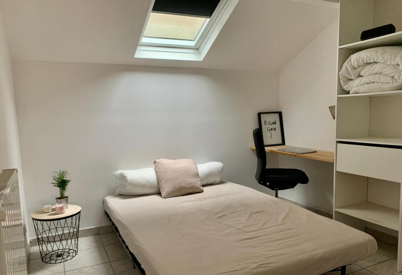 Agreable Maison Avec Parking Gratuit Sur Place. Saint-Denis  Buitenkant foto